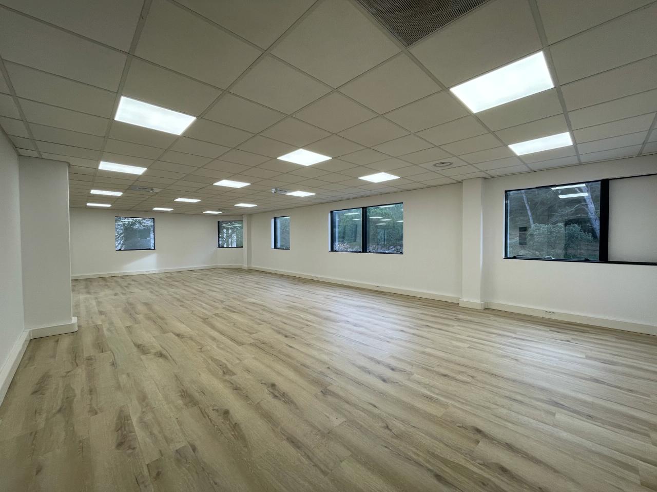 Bureau Aix-en-Provence 160m² Location bureau Aix-en-Provence Bouches-du-Rhône OLBUR2115090 4
